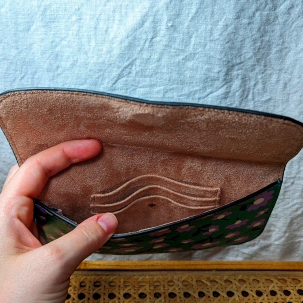 NWOT Kate Spade Molly Party Green Clutch - ditsy purple floral leather wallet - Picture 9 of 11